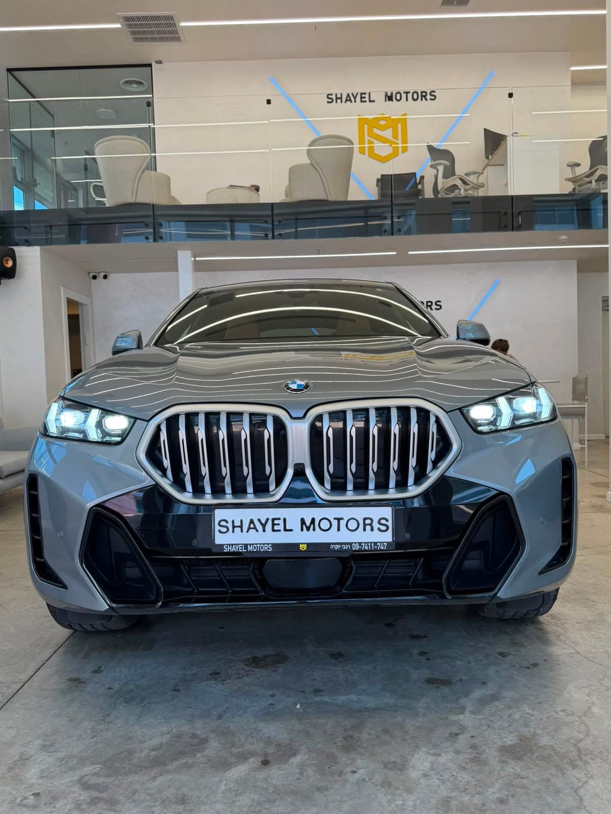 BMW X6 40i