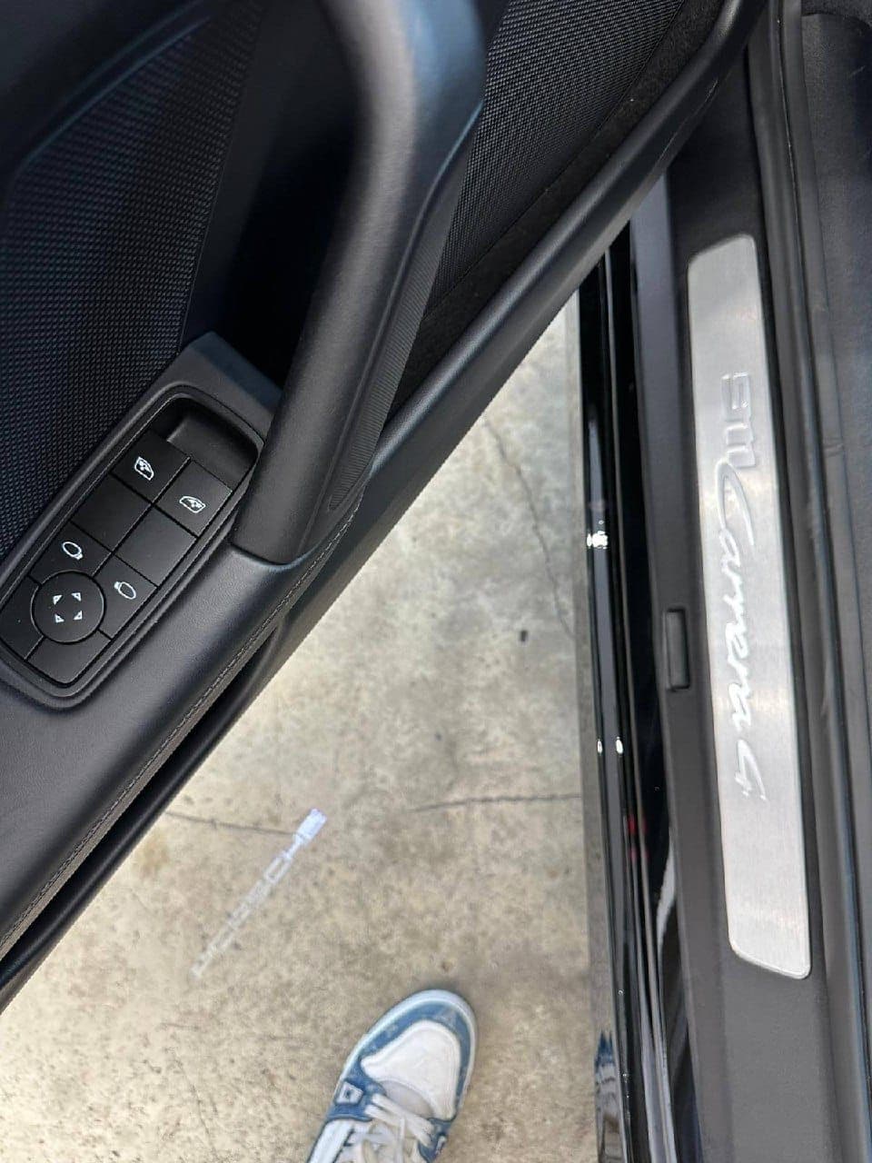 פורשה 911 Carrera 4 (992)
