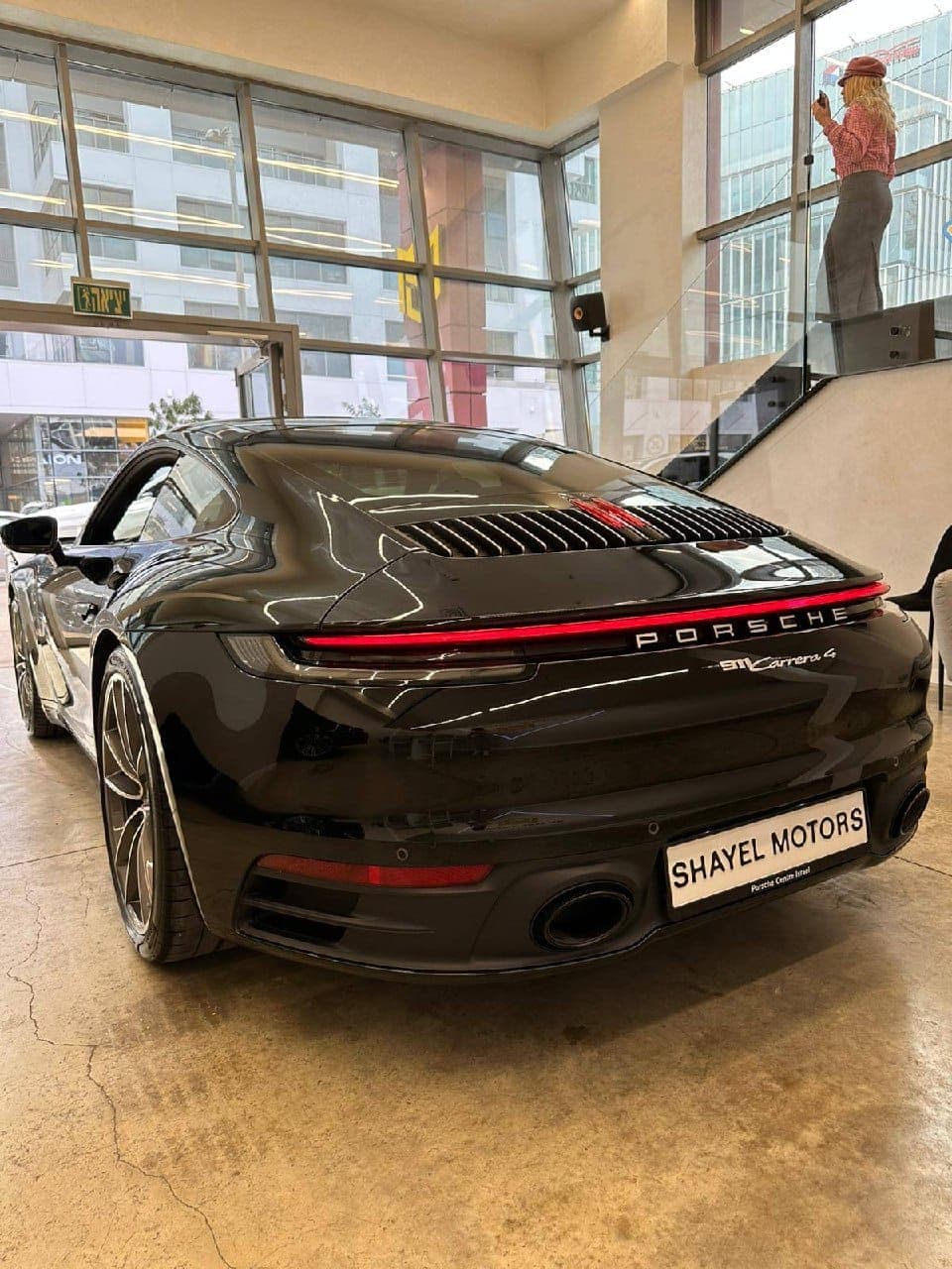 פורשה 911 Carrera 4 (992)