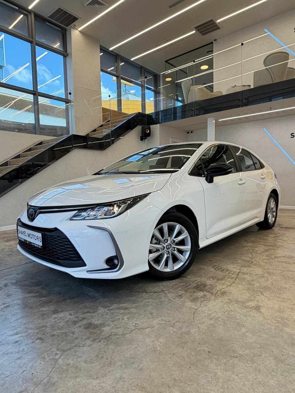 טויוטה Corolla 1.8 Hybrid